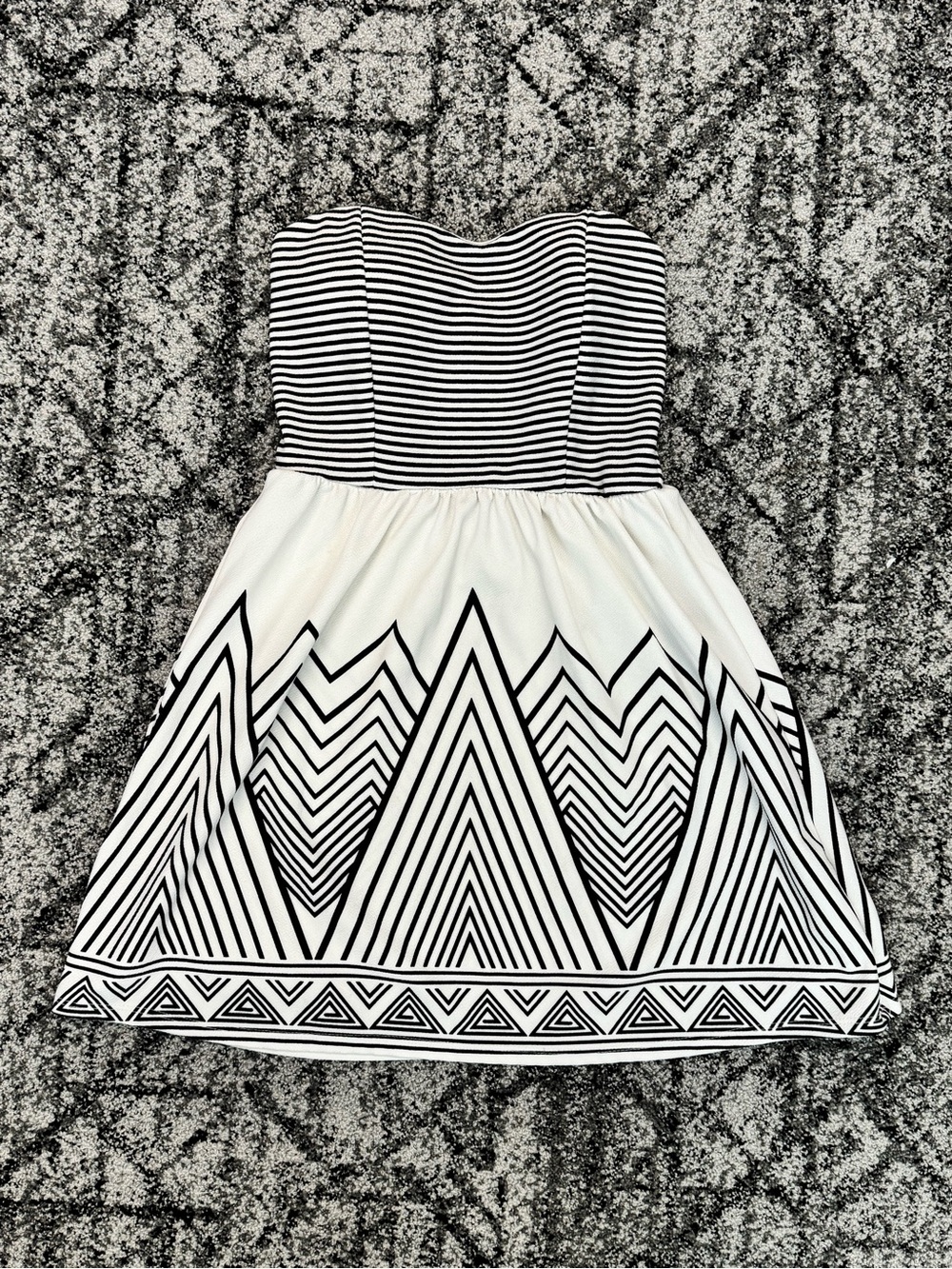 Girls Black & White Strapless Geometric Skater Dress